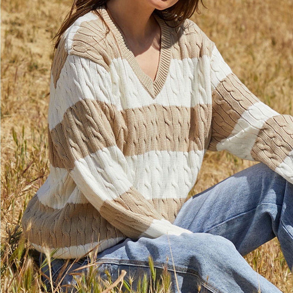 Brandy Melville white & tan Nikki sweater